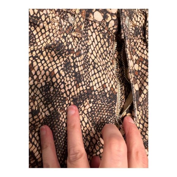 Free people animal snake print jeans women’s size 27 frayed bottoms tan - Picture 7 of 9